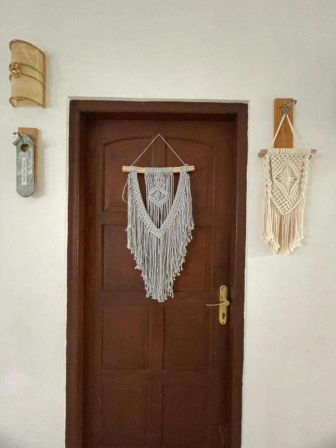 Gorga Hostel Джокьякарта Экстерьер фото